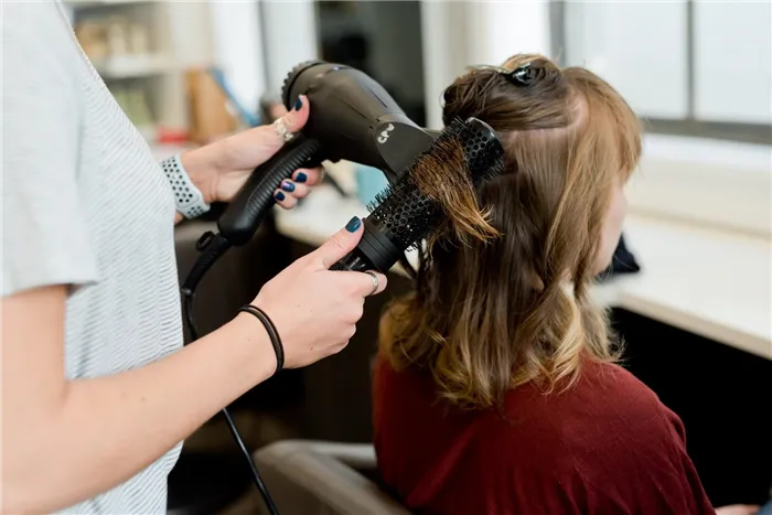 Что делать, если волосы сильно электризуются: 15 способов снять электричество с волос