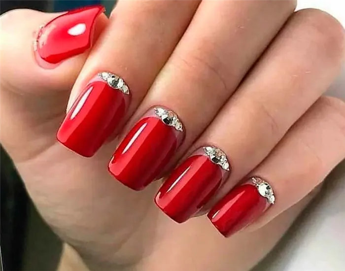 красный цвет ногтей дизайн