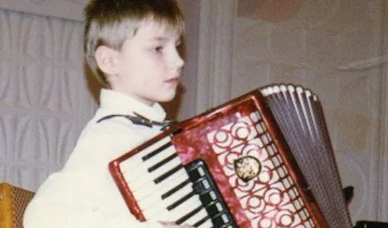 В детстве Алексей Воробьев играл на аккордеоне