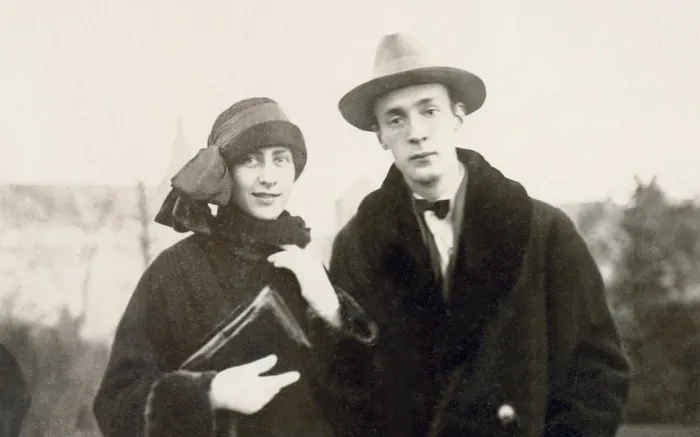 Молодые супруги Владимир и Вера.