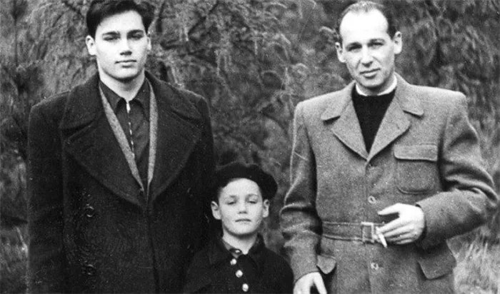 Владимир Познер с отцом и младшим братом
