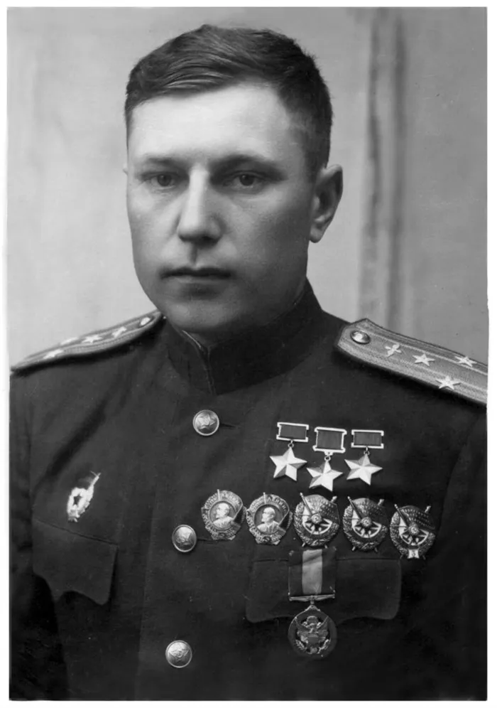 Александр Покрышкин: биография и подвиги небесного аса СССР