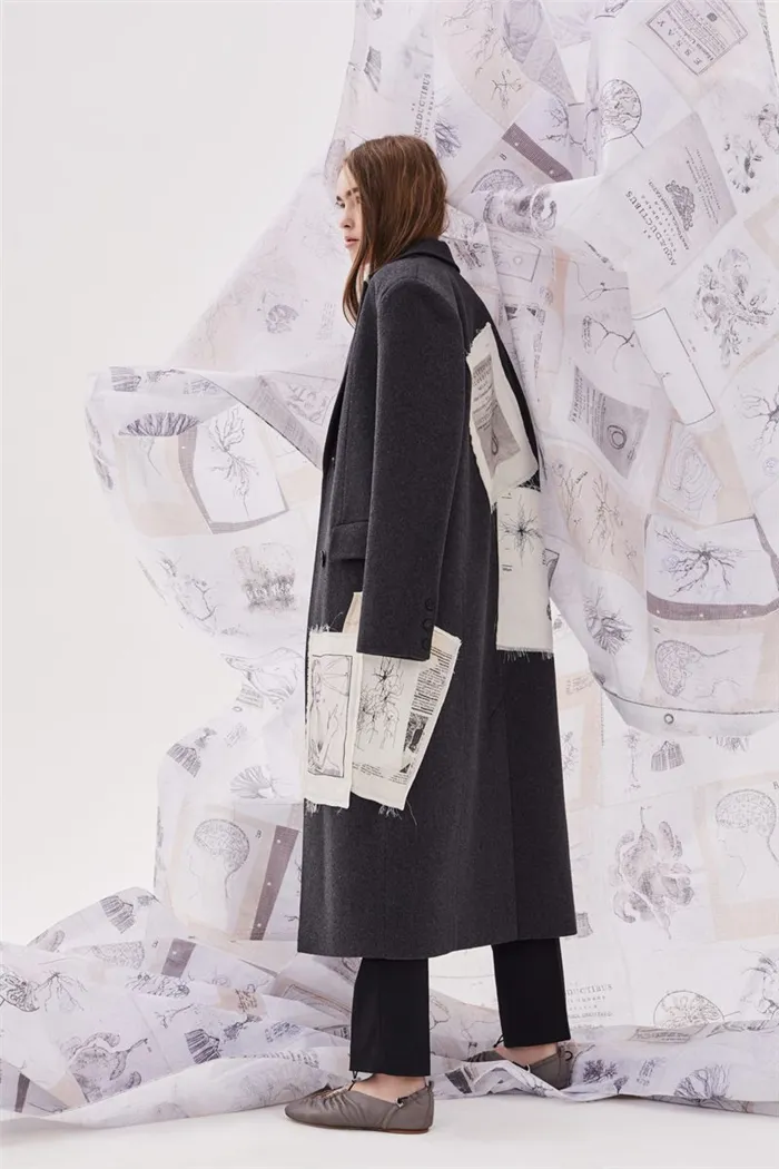 Модное пальто с принтом осень-зима 2020-2021 из коллекции Ruban