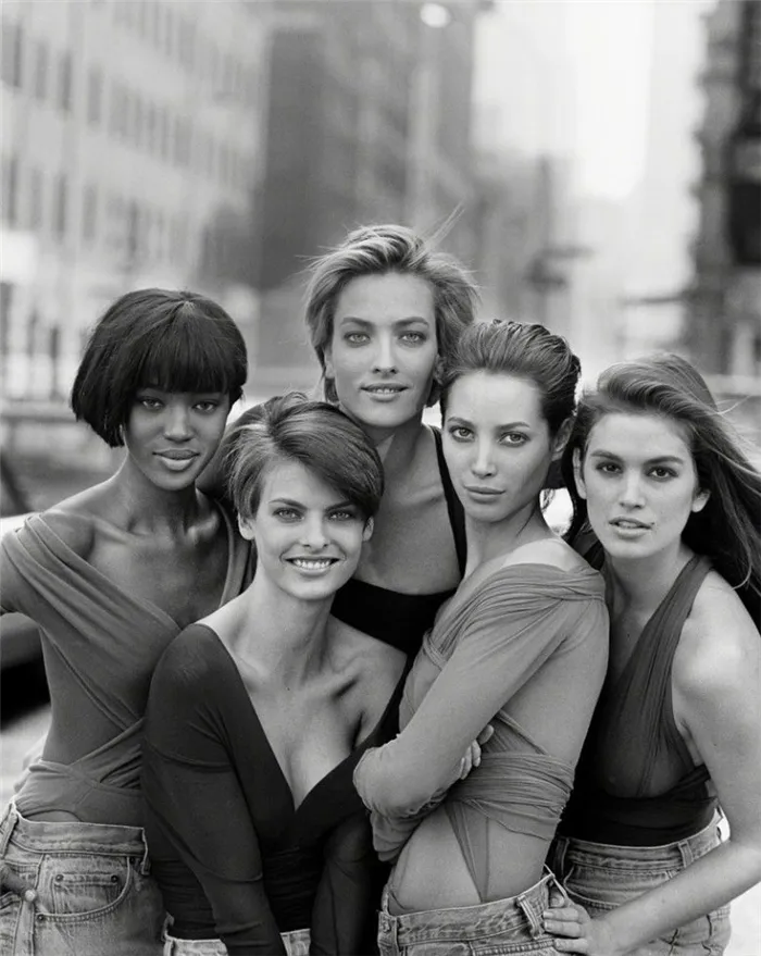 Naomi Campbell, Linda Evangelista, Tatjana Patitz, Christy Turlington and Cindy Crawford, 1989
