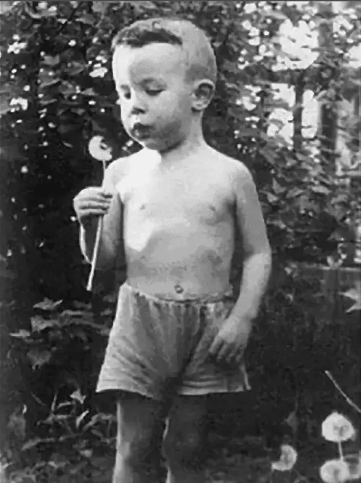 Андрей Макаревич в детстве