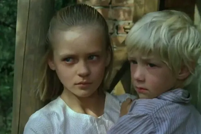 Ирина Иванова и Петр Крылов (кадр из фильма «Мужики. »)