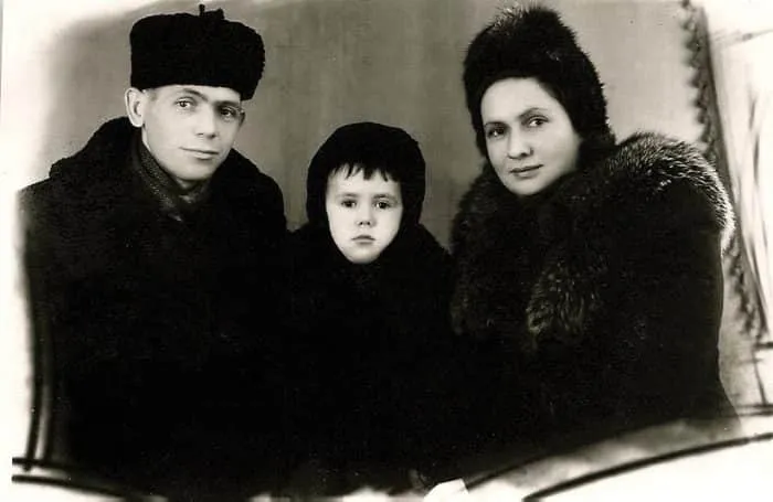 Станислав Садальский с отцом и матерью