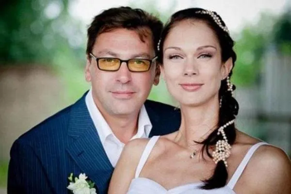 На фото: Михаил Мукасей с женой Екатериной Гамовой
