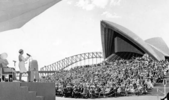 Открытие Сиднейской оперы, 1973 год