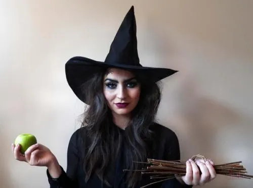 Макияж на Хэллоуин ведьма. Крутой макияж Ведьмы на Хэллоуин с фото и видео 13