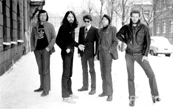 1980 год. Группа «Аквариум» фотографируется для обложки альбома «Электричество». Фото Вилли Усов. Предоставлено Борисом Гребенщиковым, 