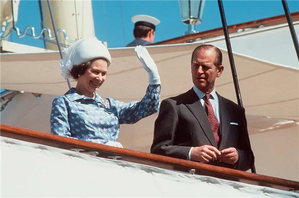 Елизавета II и принц Филипп на яхте Britannia