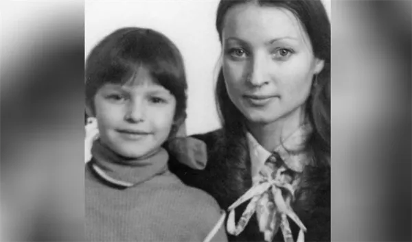 Настя Волочкова с мамой