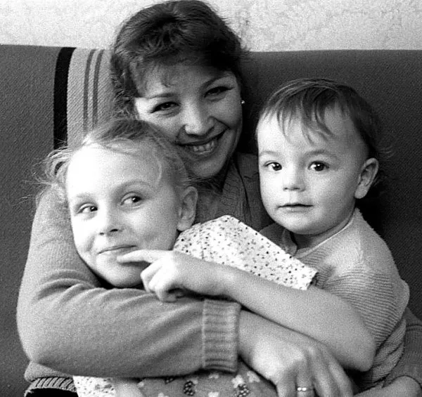 Ольга с детьми