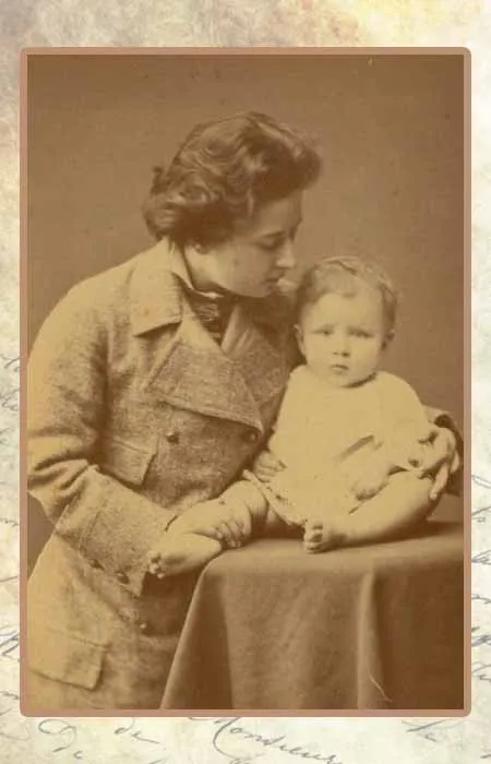 Максимилиан Волошин в детстве с мамой.