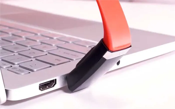 Зарядка фитнес-браслета через USB